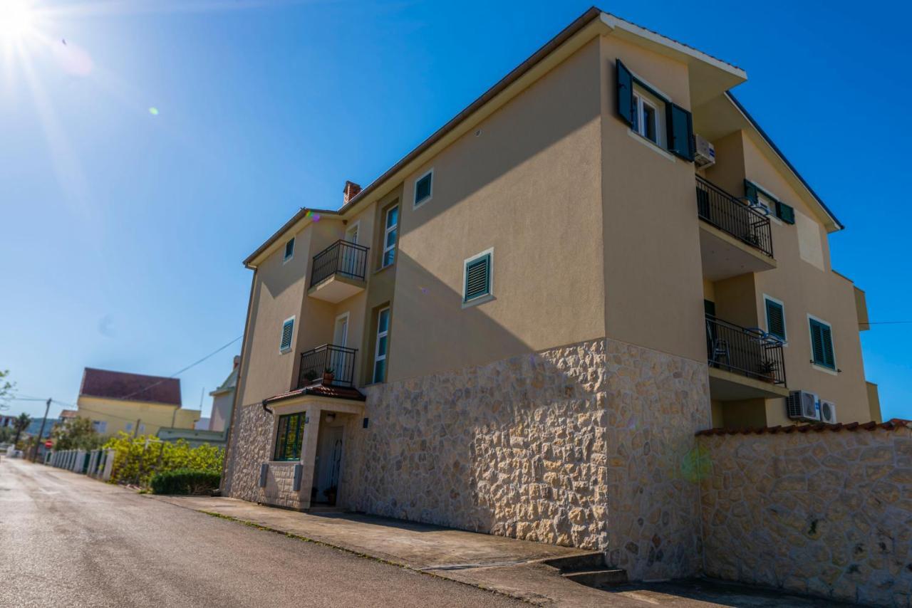 Charming Tale Apartments Modun19 Pirovac Exterior foto