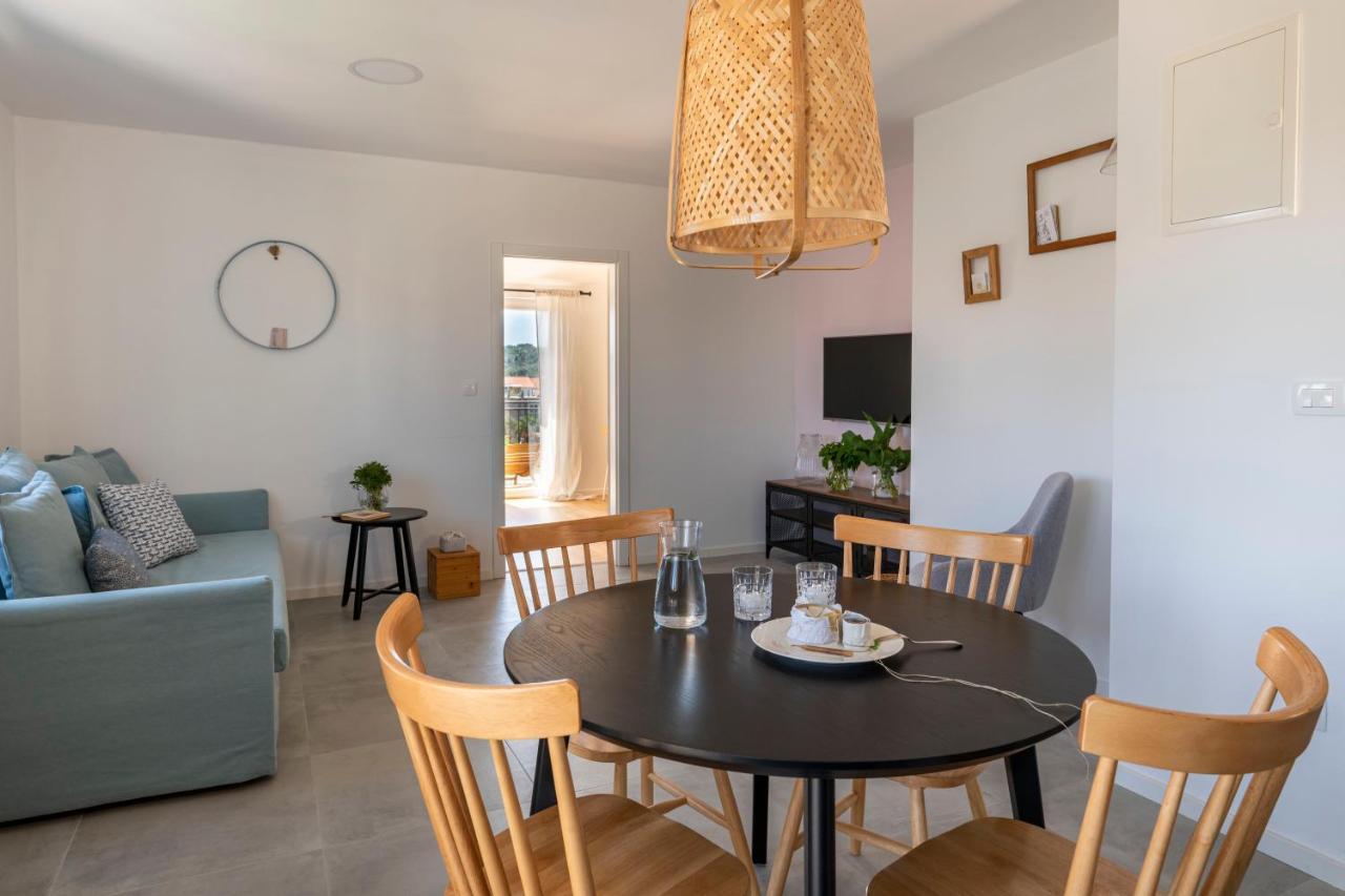 Charming Tale Apartments Modun19 Pirovac Exterior foto