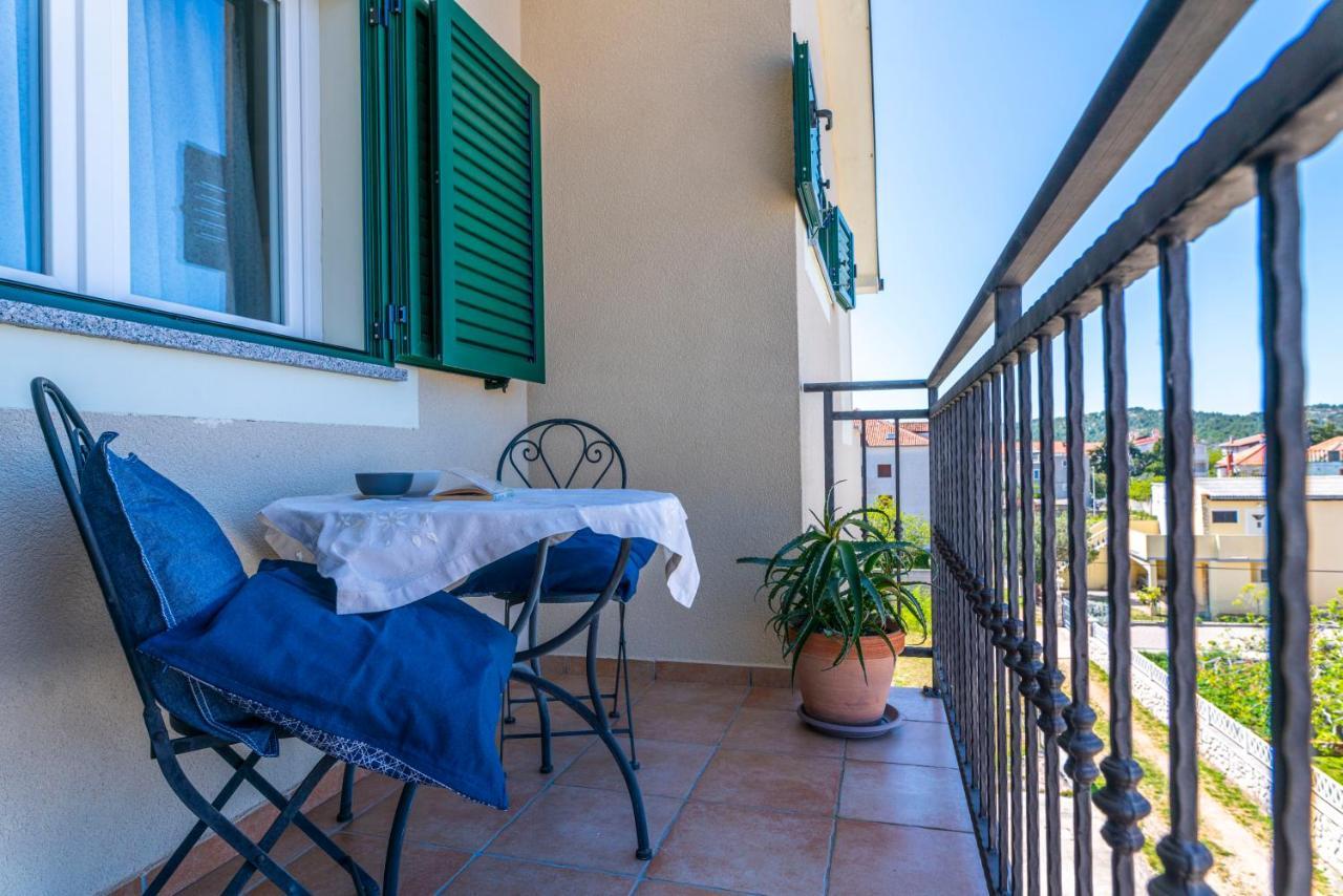 Charming Tale Apartments Modun19 Pirovac Exterior foto